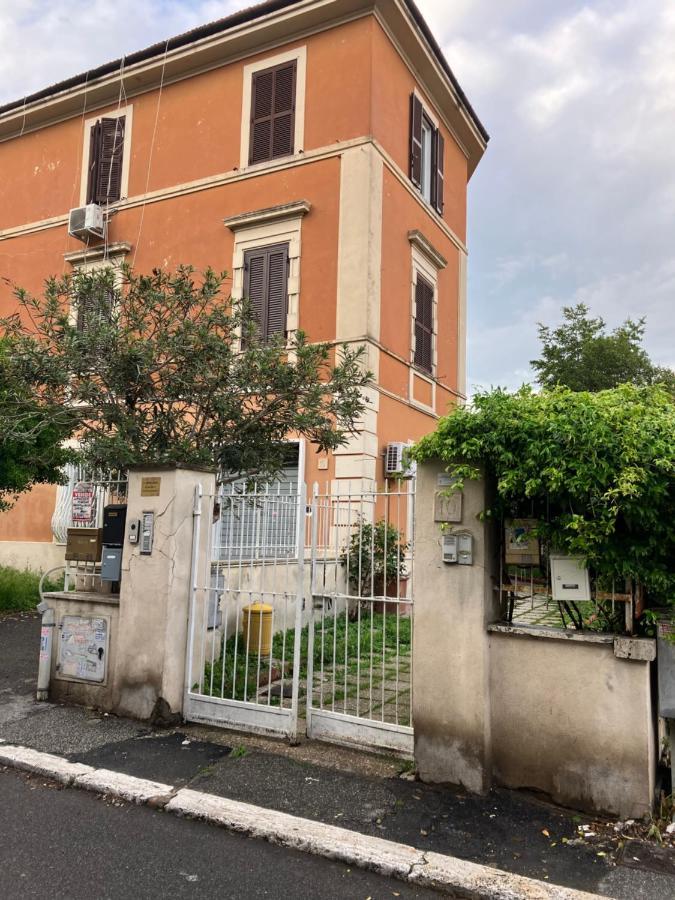 Casa Di Vivi, Comoda Per Il Centro, Il Vaticano Ed Il Gemelli Rome Buitenkant foto